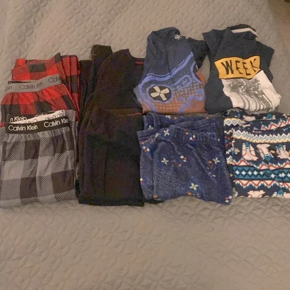 8 piece mix and match boys winter pajamas - Picture 2 of 11